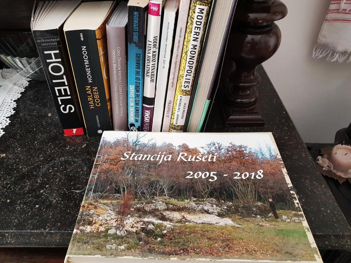 Rooms Stancija Ruseti Oprtalj Buitenkant foto