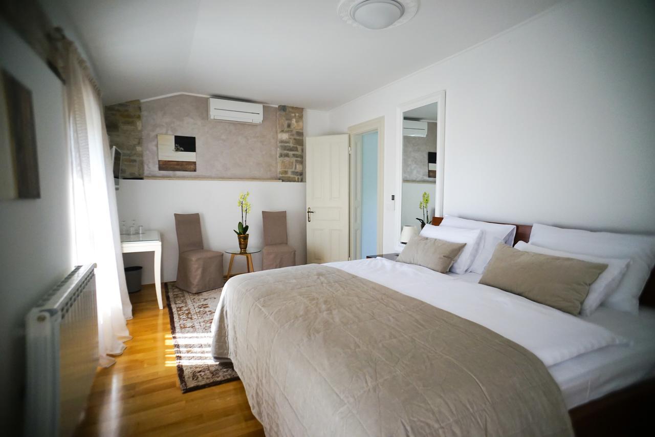 Rooms Stancija Ruseti Oprtalj Buitenkant foto