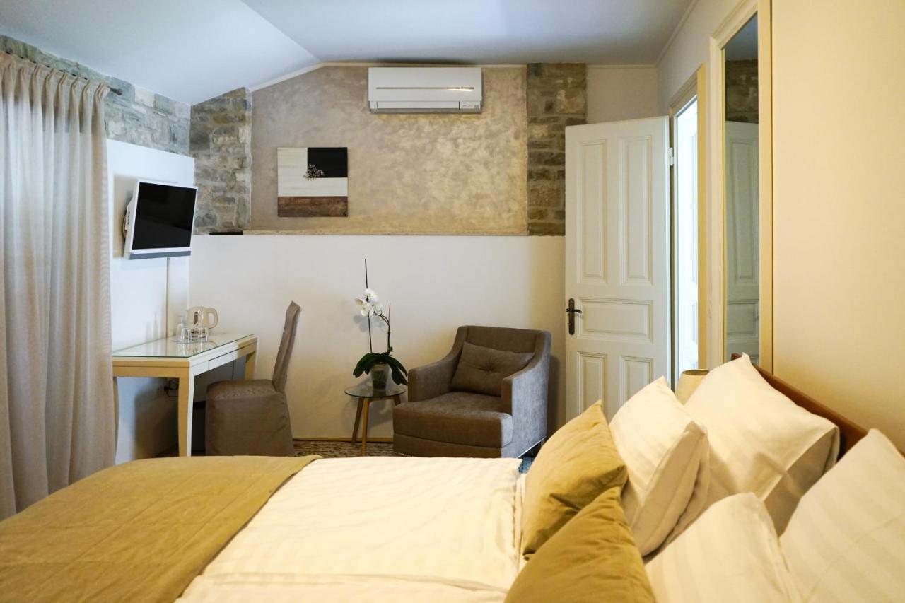 Rooms Stancija Ruseti Oprtalj Buitenkant foto